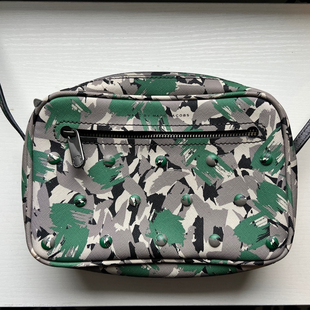 Marc by Marc Jacobs Small Crossbody Jungle Print Bag - LIKE NEW!